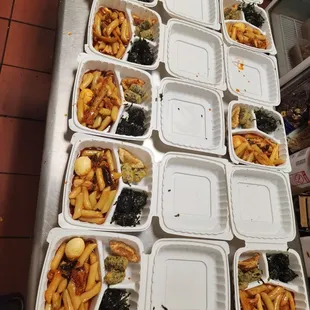 Group Order
tteokbokki, seaweed riceball, fried dumpling, and seaweed fries