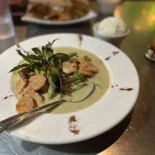 Entree - Green Curry with Grilled Salmon and Avocado