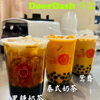 M4. Cold Thai Milk Tea