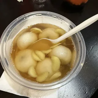 D4. Sesame Rice Balls in Soup