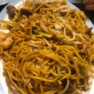 House Lo Mein
