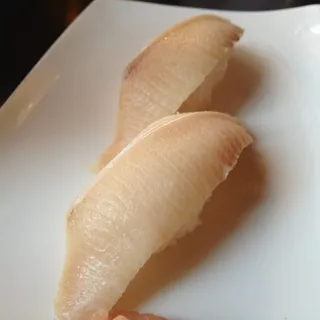 Hamachi Nigiri