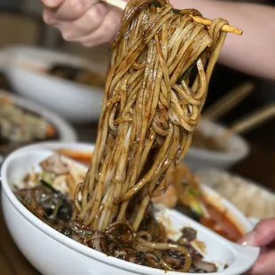 Jjamjjamyeon Noodle pull