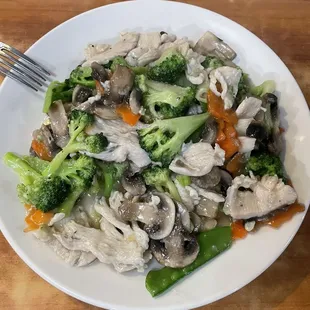 Moo goo gai pan