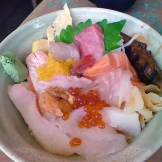 Chirashi Donburi