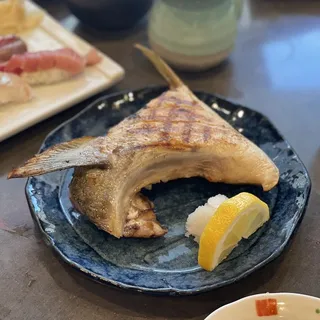Hamachi Kama