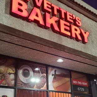 Here for the tamales, torta, and freshly squeezed OJ with beets and pineapple