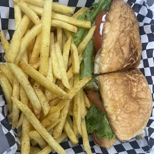 Shrimp poboy