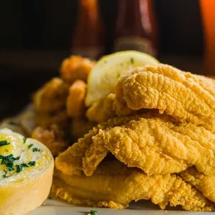 fried chicken and bread