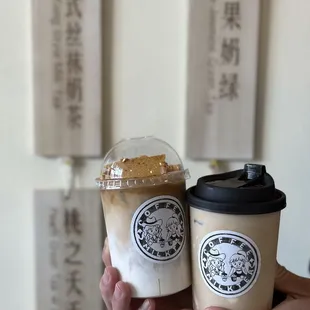 Toffee Latte w/ Milk Jelly &amp; Osmanthus Oolong Latte w/ Mochi
