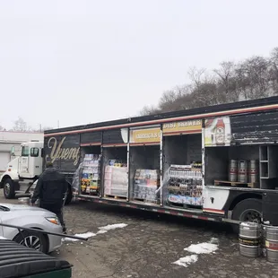 Delivery truck