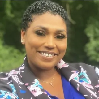Deonna C.
