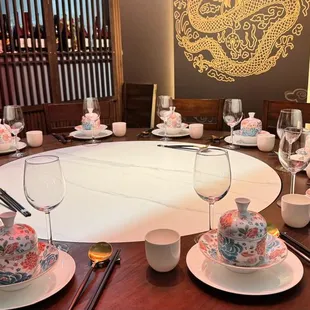 sushi and sashimi, interior