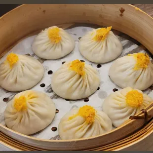 Handmade Crab Roe XLB 蟹粉小籠包