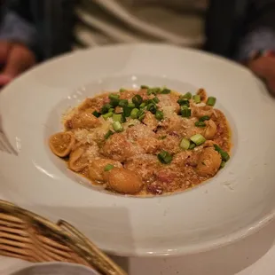 pasta dish, pasta, food