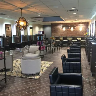 Z Studio Salon Floor