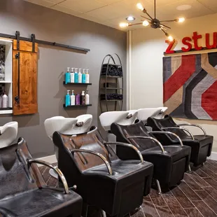 Z Studio Shampoo Lounge
