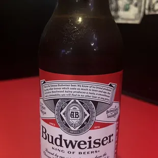 a bottle of budweiser