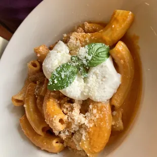 Rigatoni alla Vodka con Burrata