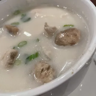 Tom Kha