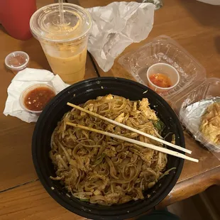 Chicken pad thai, crab rangoon, thai iced tea