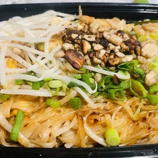 Pad Thai with chicken