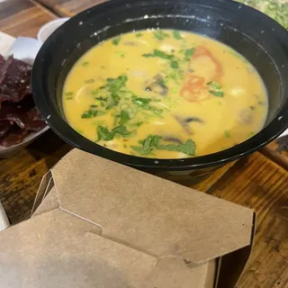 Tom Kha (Thai coconut soup)