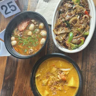 Pad See Ew (Sweet Soy Sauce Noodles)