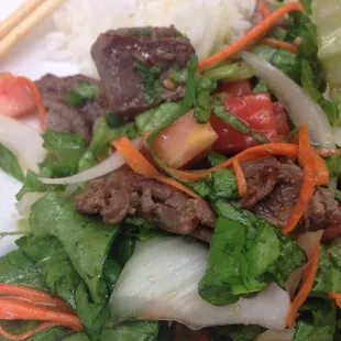 Nua nam tok - steak, rice, and spicy like dressing