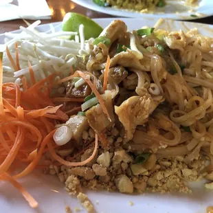 Pad Thai with chicken