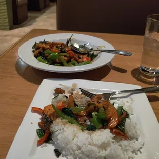 Spicy chicken basil