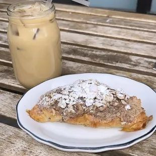 Almond Croissant  Oat cortado