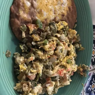 Huevos Con Nopales