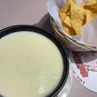 Queso and chips