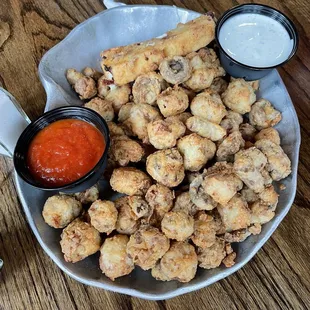 Mushroom / Cheese Combo