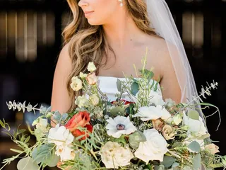 Uniquely Chic Florist & Boutique