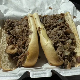 Philly cheesesteak w mushrooms, onions &amp; provy!