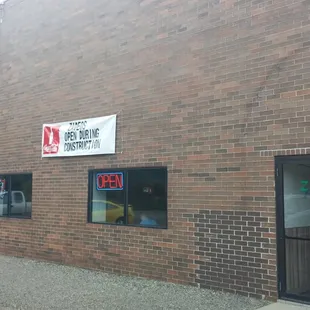 Zadeos Pizza Inc Storefront