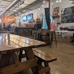 Zaftig on a Wednesday evening, (aka trivia night).