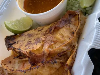 Tacos y Hotdogs El Giro