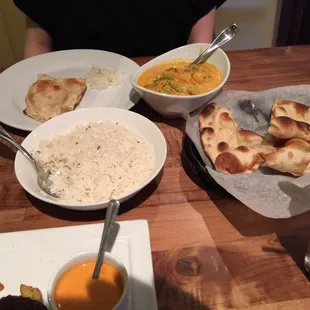 Delicious vegetable korma and naan!