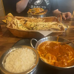 Butter Masala Bread Basket
