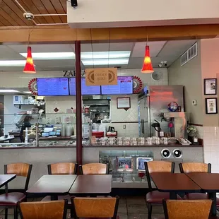 Deli feel
