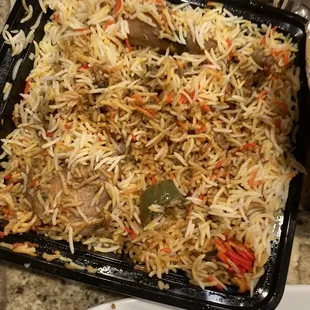 Karachi-Style Chicken Biryani