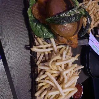 ZAMA CHICKEN SANDWICH