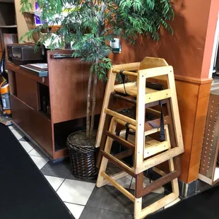 Bring your littles. They have high chairs and booster seats.