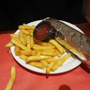 Shish Kebab Pita at Zamaan Café Eisenhower