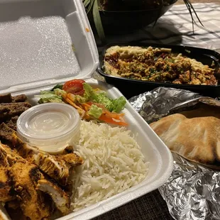 Hummus with Meat and Mix Grill