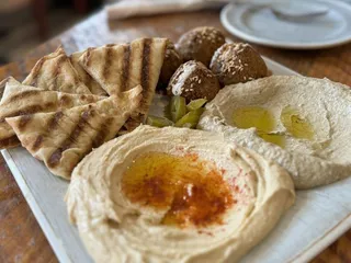 Syriana Cafe & Gallery