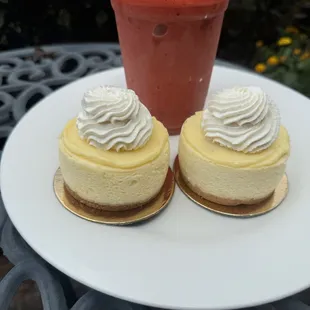 4 carbs and Gluten/Guilt Free Key Lime Cheesecakes-- naturally delicious!  And 2 carb strawberry slushy! Skip the Sugar not the taste!